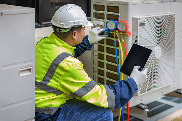Professional Hvac technician working in Ashford, AL